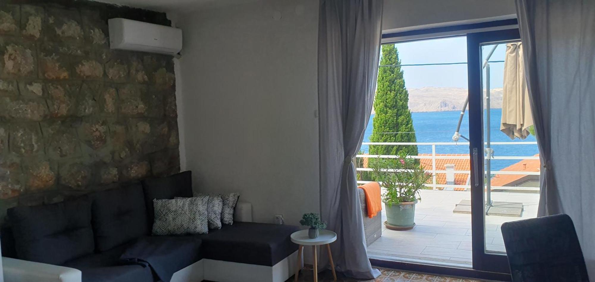 Apartmani Sara Marija Karlobag Camera foto