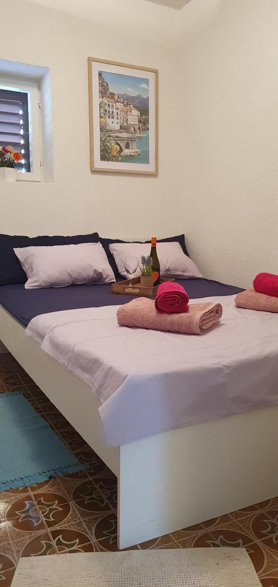 Apartmani Sara Marija Karlobag Esterno foto